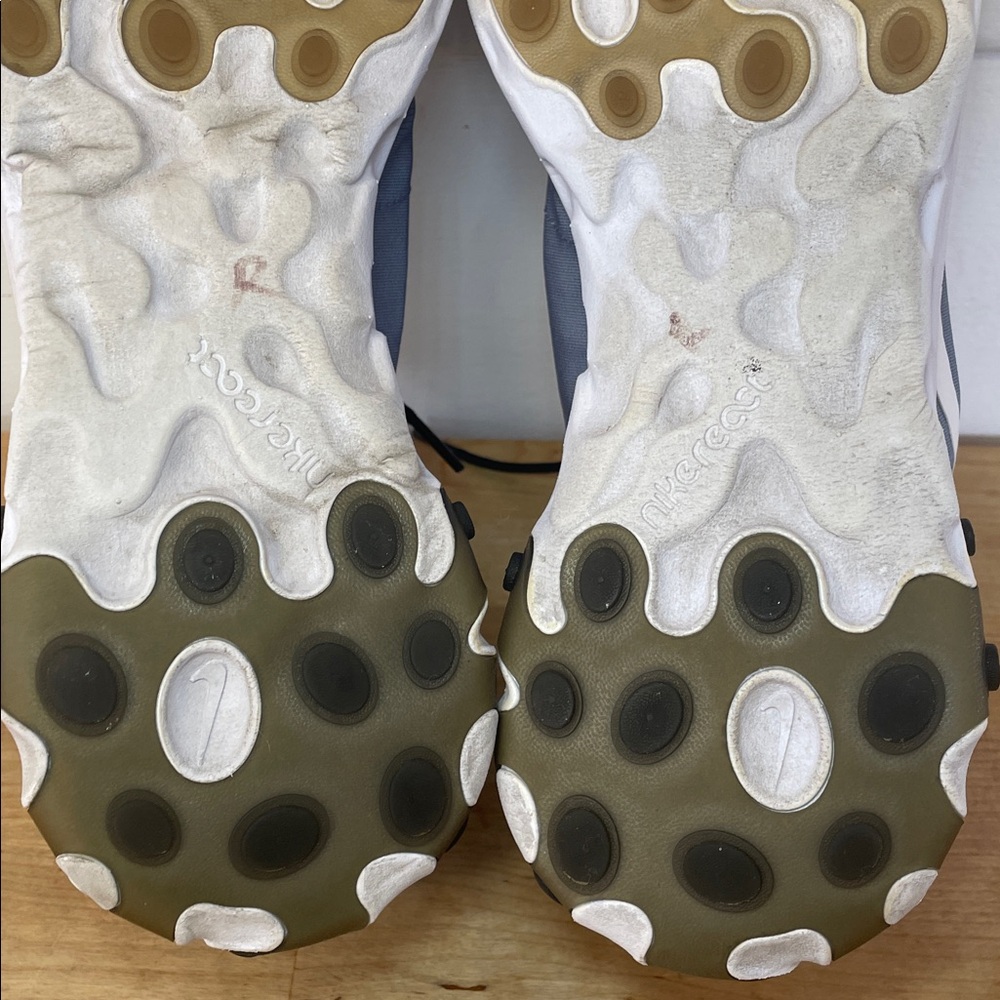 Nike React Element 55 Sneakers in Grey, White, Navy - Picture 15 of 16